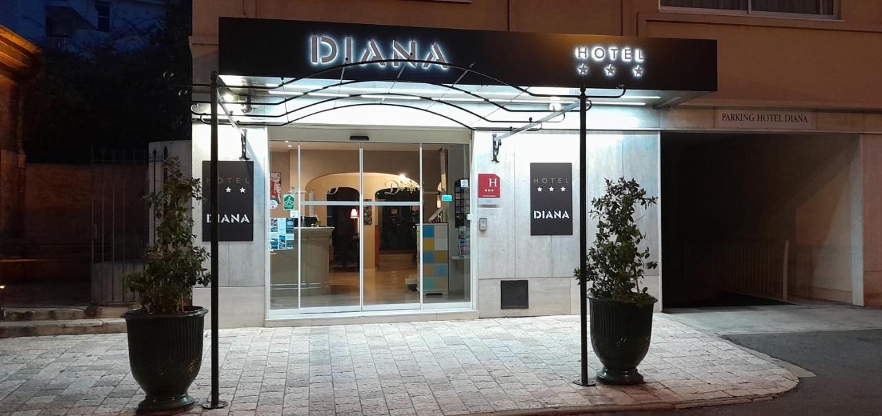 ונס Hotel Diana מראה חיצוני תמונה